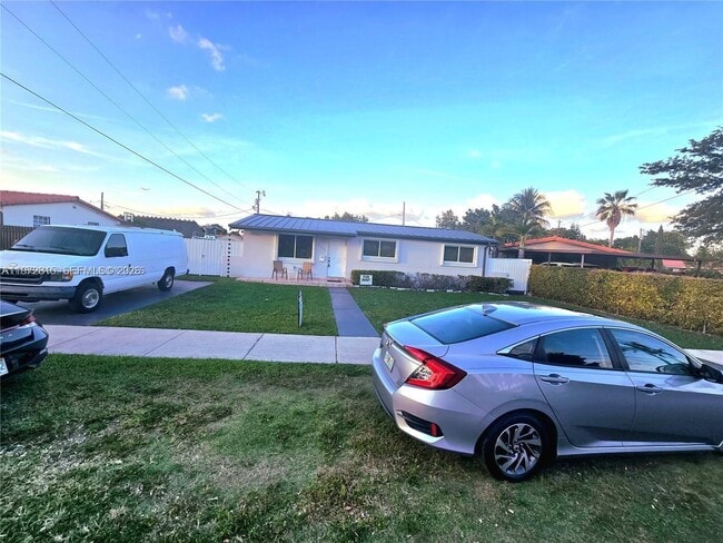 Building Photo - 10317 SW 7th St