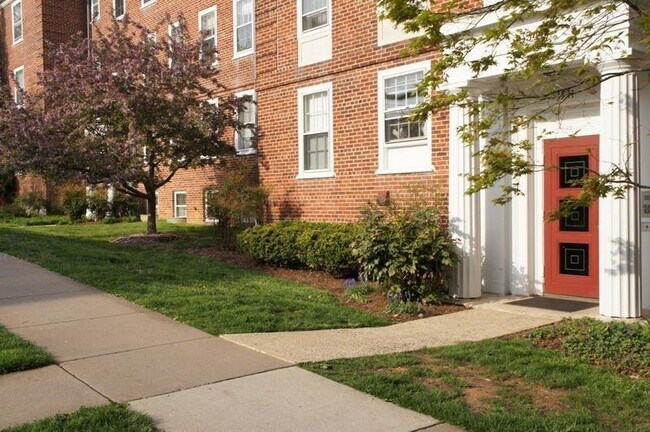 Foto del edificio - 3541 39th St NW