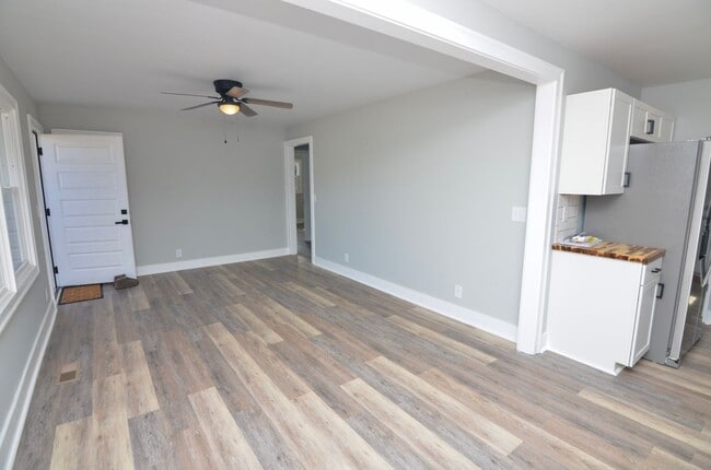 Photo - 2506 Halls Hill Pike House