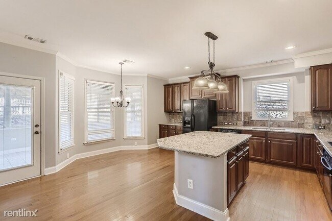 Building Photo - 4 br, 3 bath House - 2820 Promenade Place ...