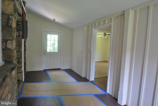 Building Photo - 23131 Oakham Farm Ln