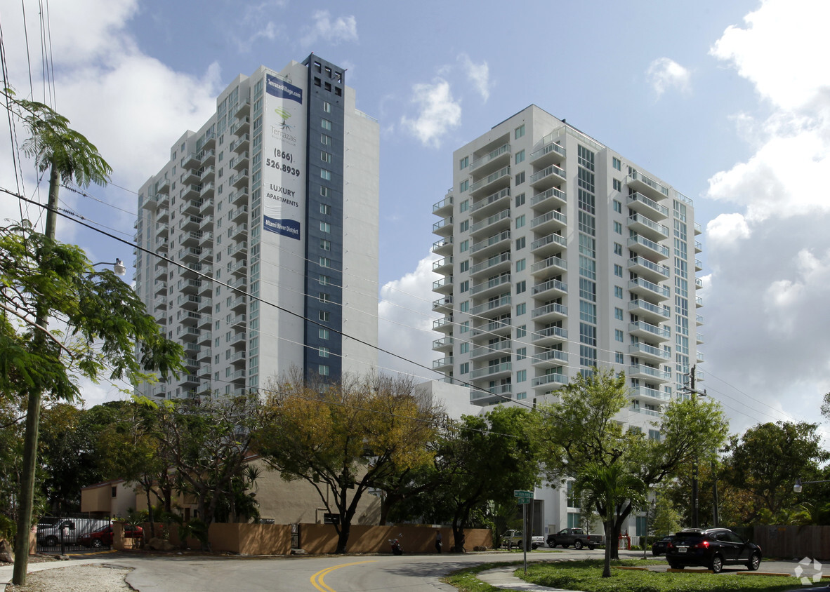 Foto principal - Terrazas River Park Village Apartments