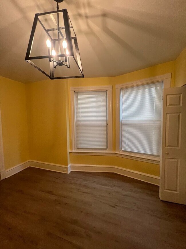 Foto del edificio - 5 Bedroom House