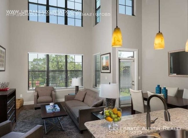 Building Photo - 1 bedroom in Austin  78735
