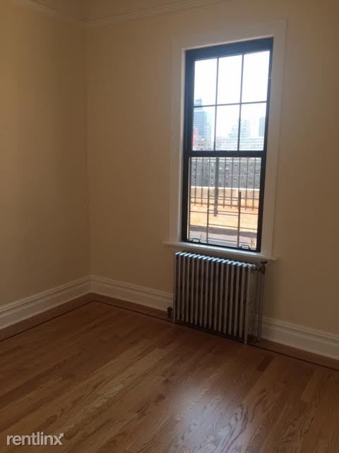 Building Photo - 2 br, 1 bath Apartment - 125 E 92nd St