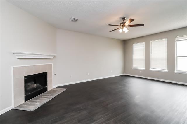 Building Photo - 305 Arbor Glen Dr