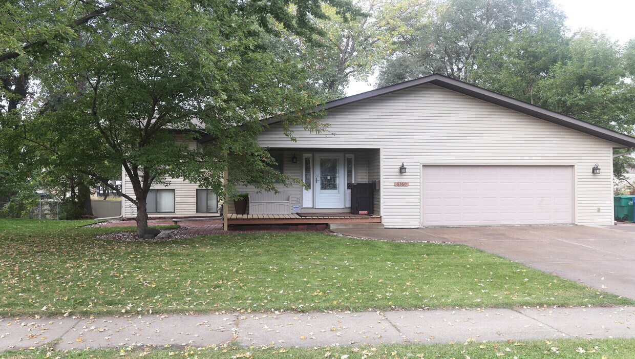 6380 7th St NE Unit 1, Fridley, MN 55432 Apartments in Fridley, MN