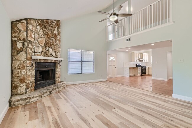 Foto del edificio - Applications Pending - House on 5 Acres East of Austin!