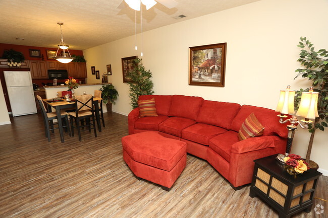 1BR, 1BA - 841 SF - Living Room - Blankenbaker Crossings Apartments