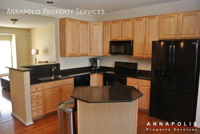 Photo - 950 Citrine Ct Townhome