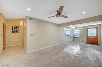 Building Photo - 5923 Laredo St