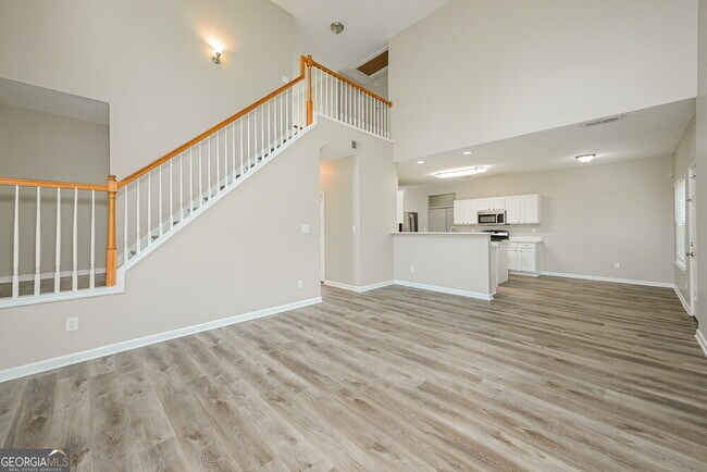 Building Photo - 5998 Shadow Lake Way