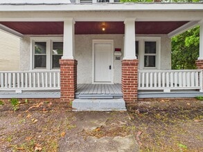 Building Photo - 2412 Concord Ave