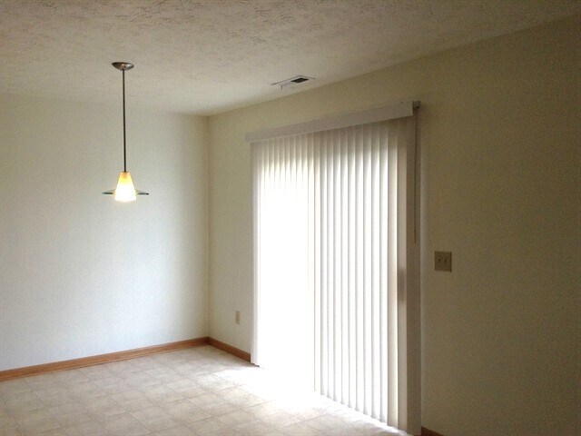 Foto del edificio - 7474 Heaton Cir