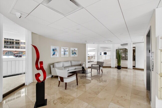 Building Photo - 1200 S Ocean Blvd