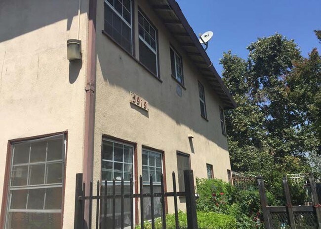 Foto del edificio - 5919 Whitnall Hwy