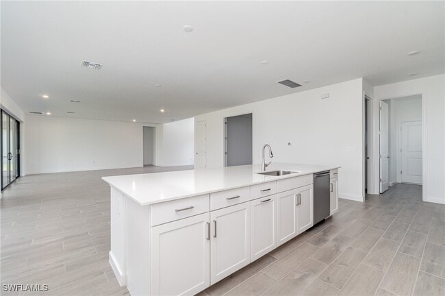 Building Photo - 10777 Timber Crk Dr