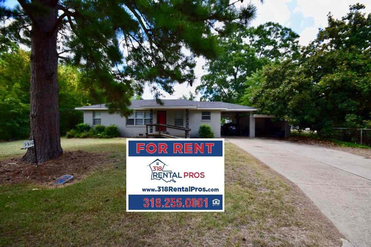 Primary Photo - Spacious Home with lots of updates