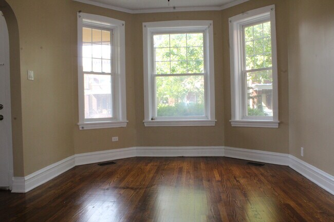 Foto del edificio - 4213 W Kamerling Ave