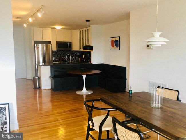 Building Photo - 2901 16th St NW