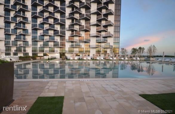 Building Photo - 2 br, 2 bath Condo - 5252 NW 85th Ave # 1403