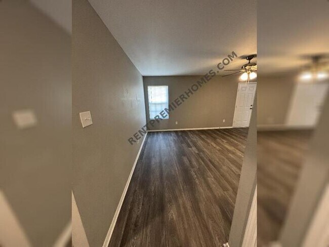 Building Photo - 59 Razorback Cove