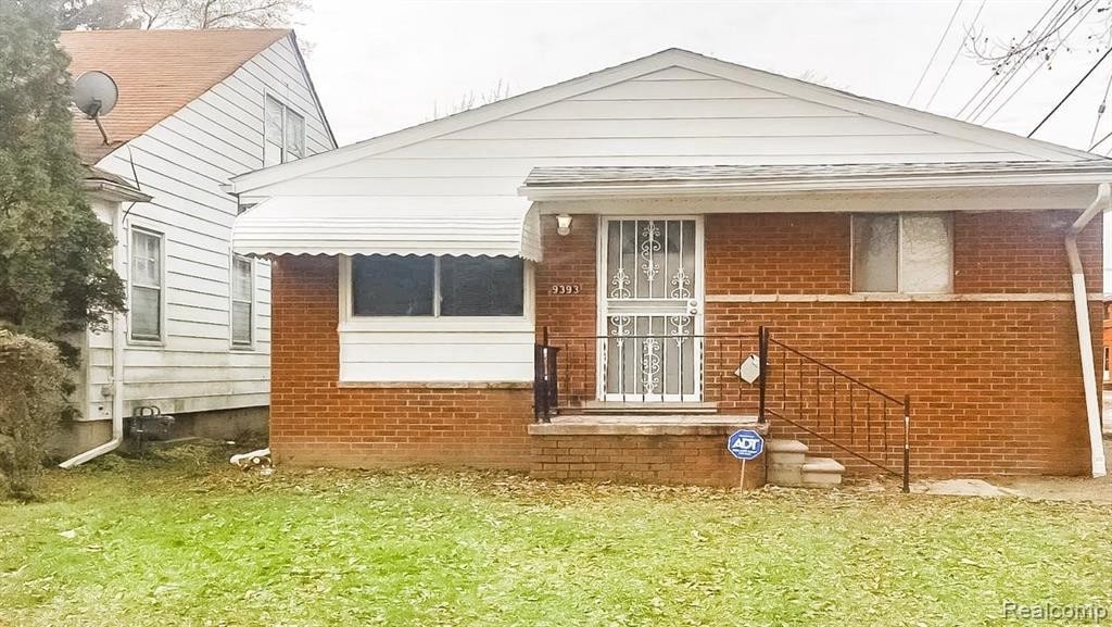 9393 Burt Rd, Detroit, MI 48228 House Rental in Detroit, MI