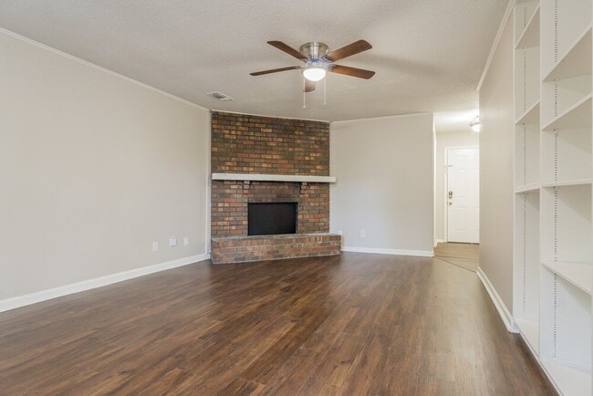 Building Photo - 40 Sunscape Dr