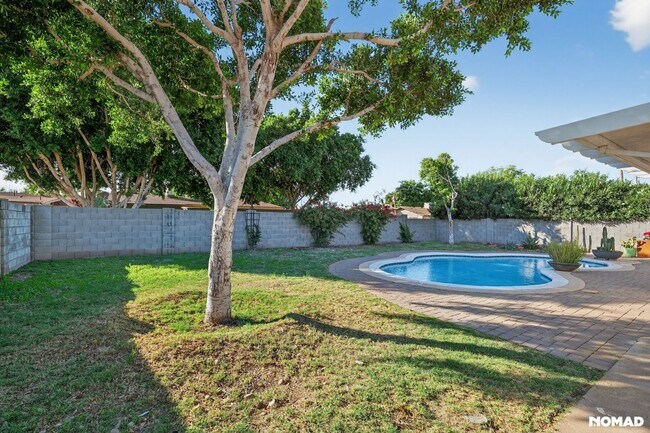 Foto del edificio - 3029 W Shaw Butte Dr