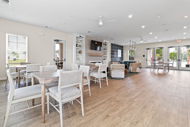 Building Photo - Empyrean Home