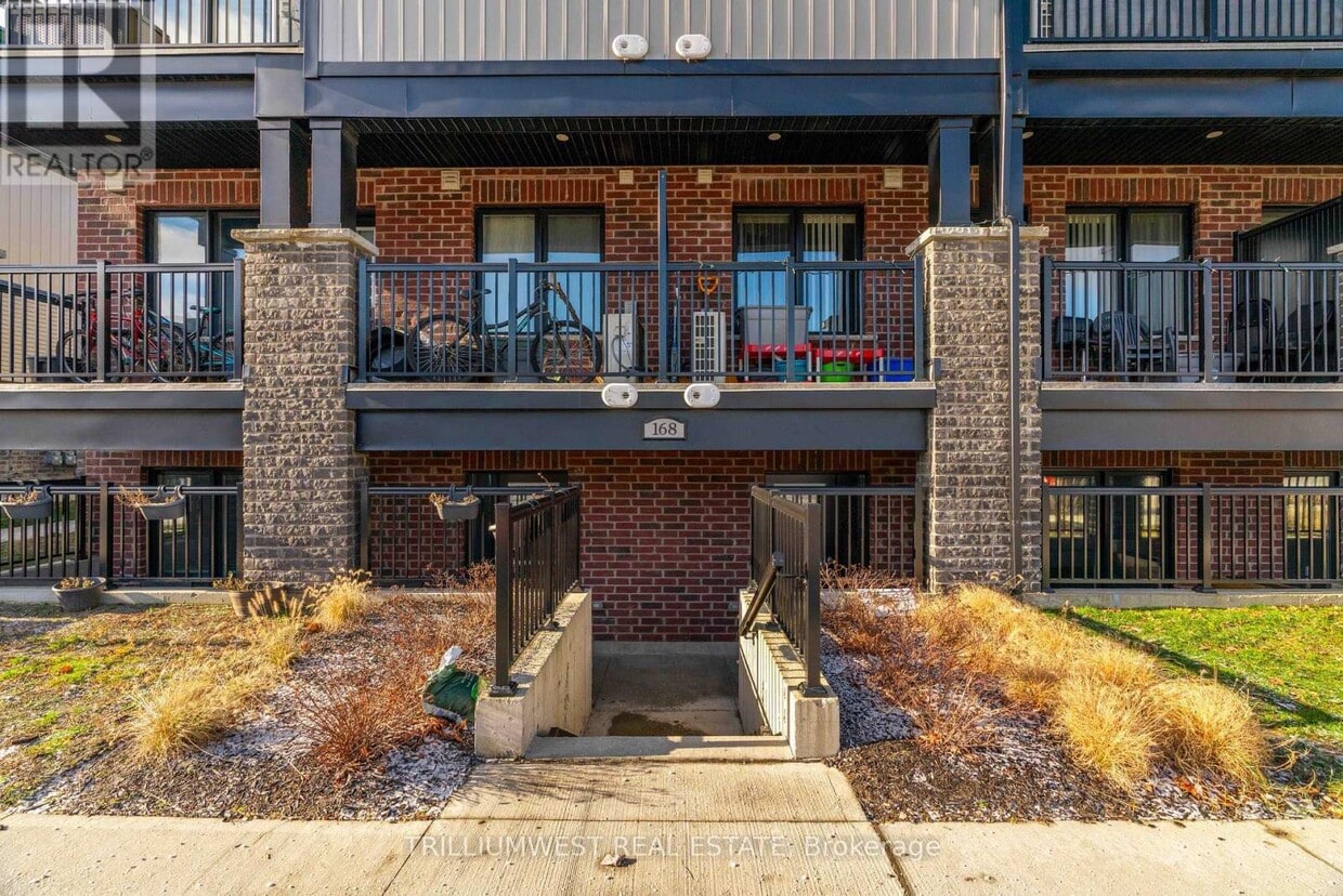 Primary Photo - 168 Rochefort St.