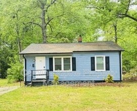 Building Photo - 1138 Browns Ave
