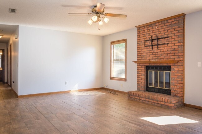 Building Photo - 10900 Co Rd 1