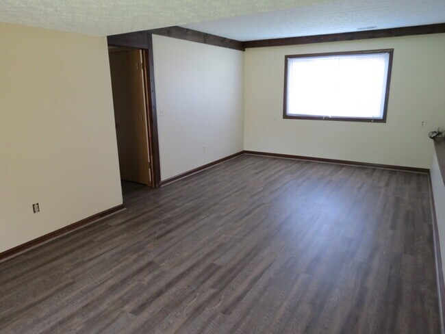 Building Photo - 2711 Millrace Dr