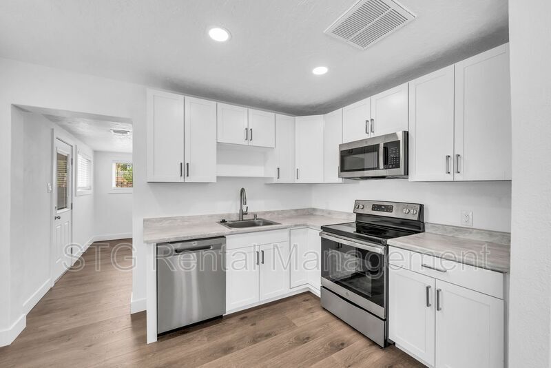 300 W 100 N Unit 3, Hurricane, UT 84737 Condo for Rent in Hurricane