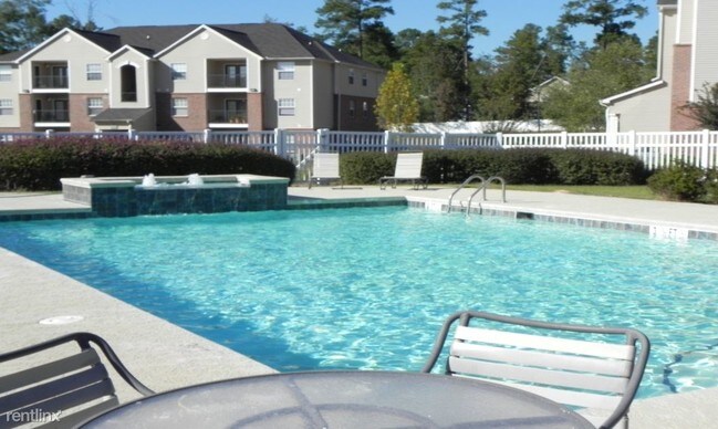 Building Photo - 1701 Macon Rd