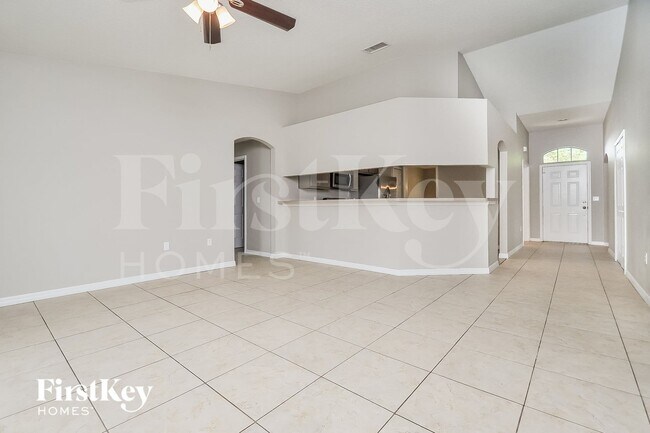 Foto del edificio - 6511 Fox Crest Ln