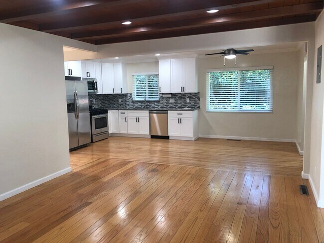 Foto del edificio - 3810 Maybelle Ave