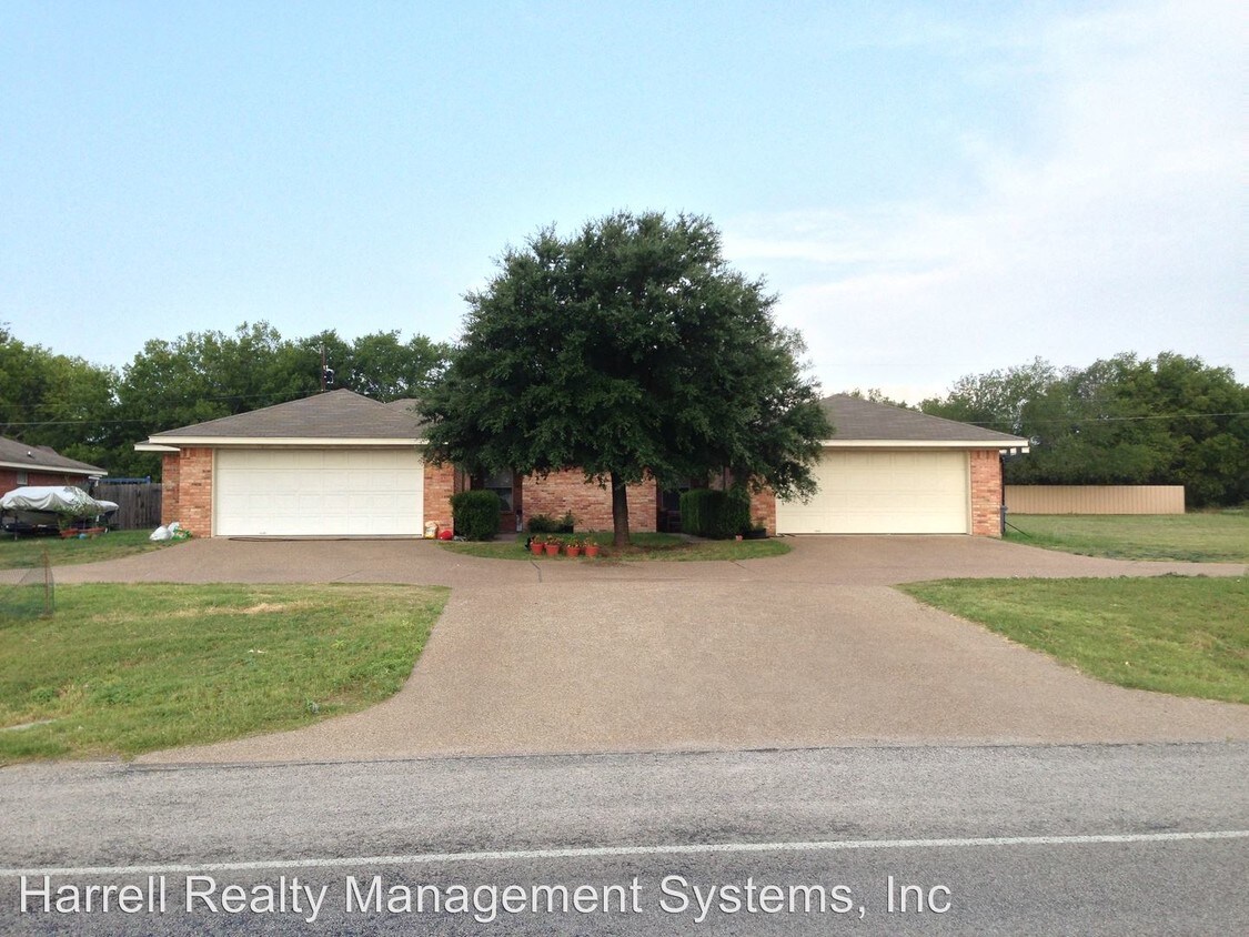 804 Old Lorena Rd, Lorena, TX 76655 House Rental in Lorena, TX