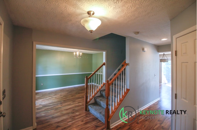 Building Photo - 6927 Erie Dr