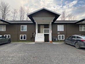 Building Photo - 4006 E Steven Dr