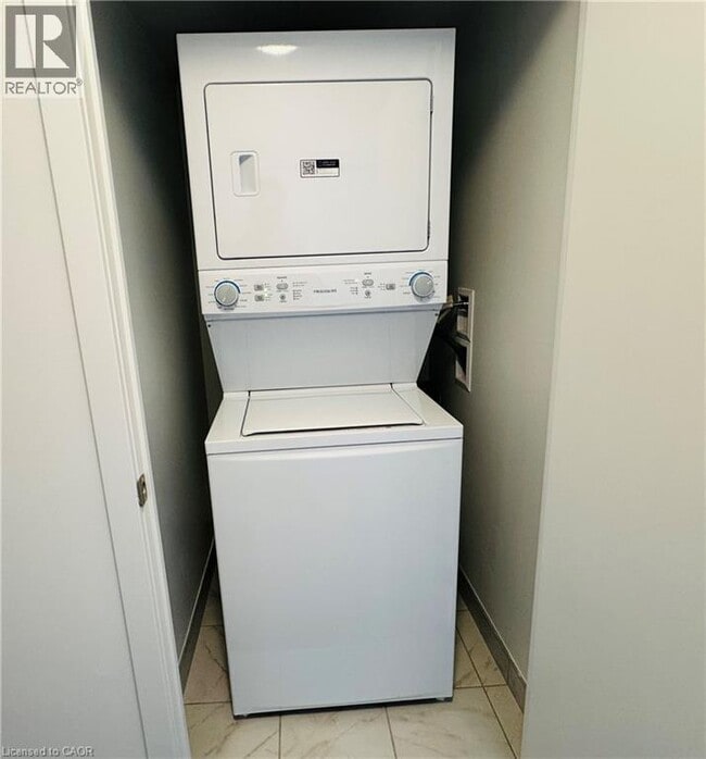 Building Photo - 1010 Sandy Beach Rd