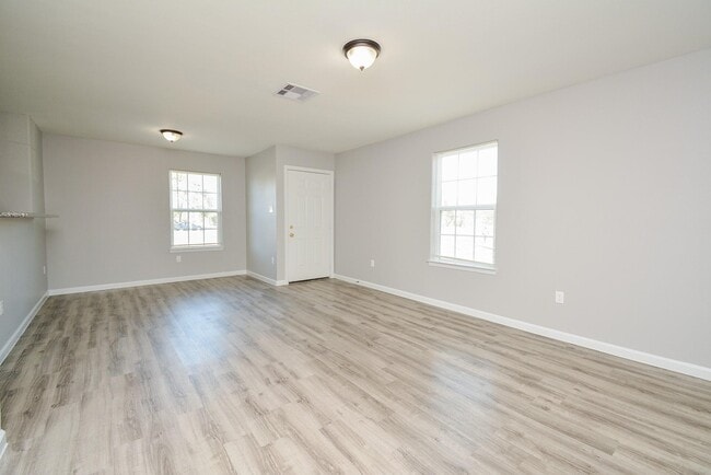 Foto del edificio - 7611 Dyer St