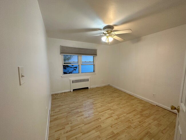 Bedroom 2 - 2309 Hylan Blvd