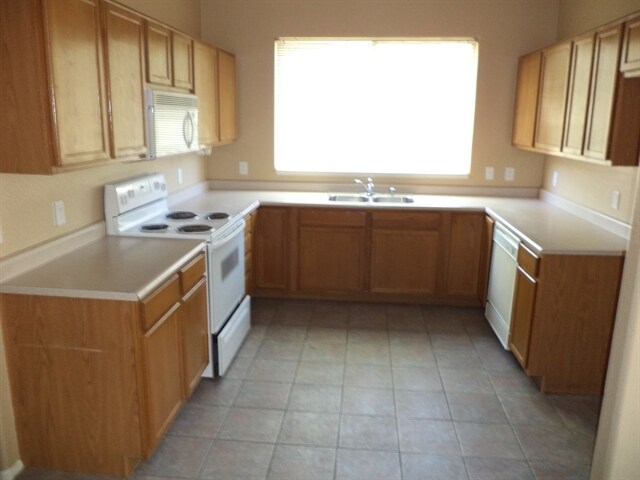 Foto del edificio - 13571 W Post Dr