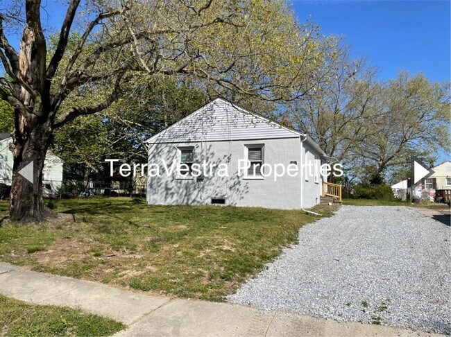 Foto del edificio - 3 Bed/1 Bath Single Family Home in Upper D...