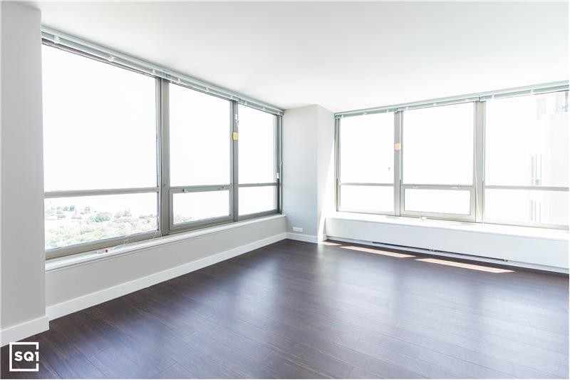 Foto principal - 3750 N Lake Shore Dr
