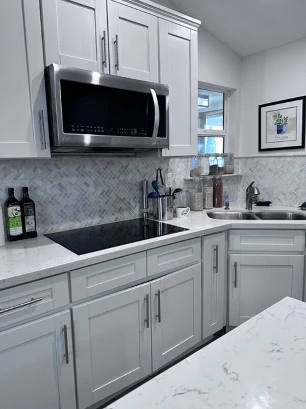 Foto del edificio - 9228 Ronda Ave