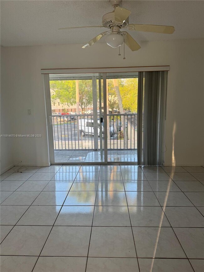 Building Photo - 8750 Royal Palm Blvd