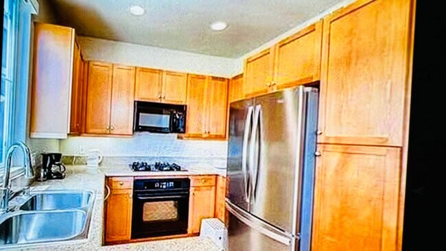 Building Photo - 10804 Serafina Ln